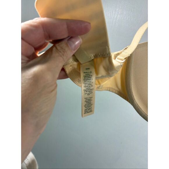 SKIMS NWT Push Up Strapless Bra in Sand Size 32DD - Picture 6 of 9